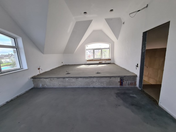 Machine Screed